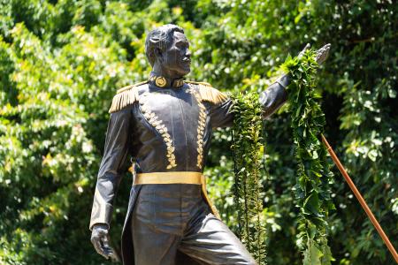 Lā Hoʻihoʻi Ea at Thomas Square