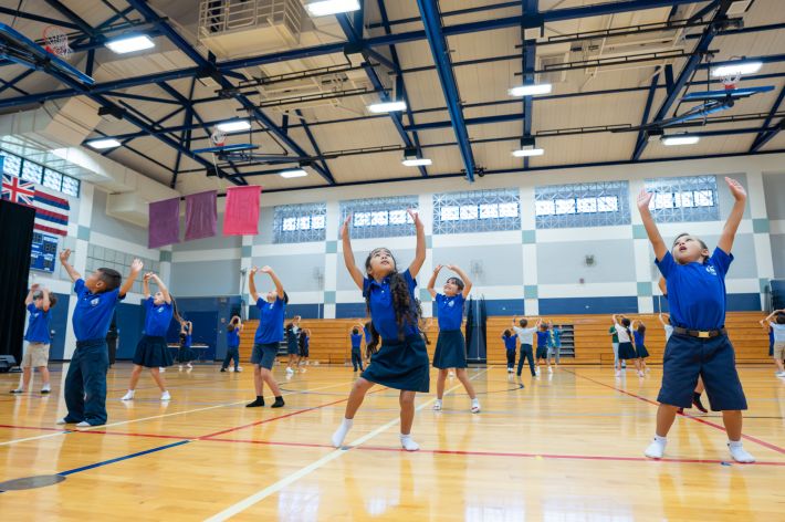 KS Maui Māhele Lalo haumāna celebrate return of hōʻike by honoring ancestors